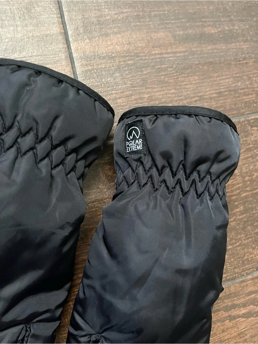 Black Insulated Winter Ski Gloves
